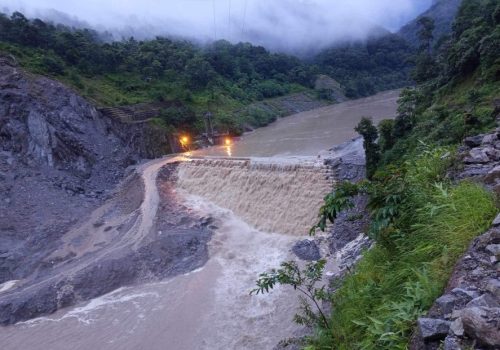 अरुण नदीमा जलसतह बढ्यो, सर्तकता अपनाउन आग्रह