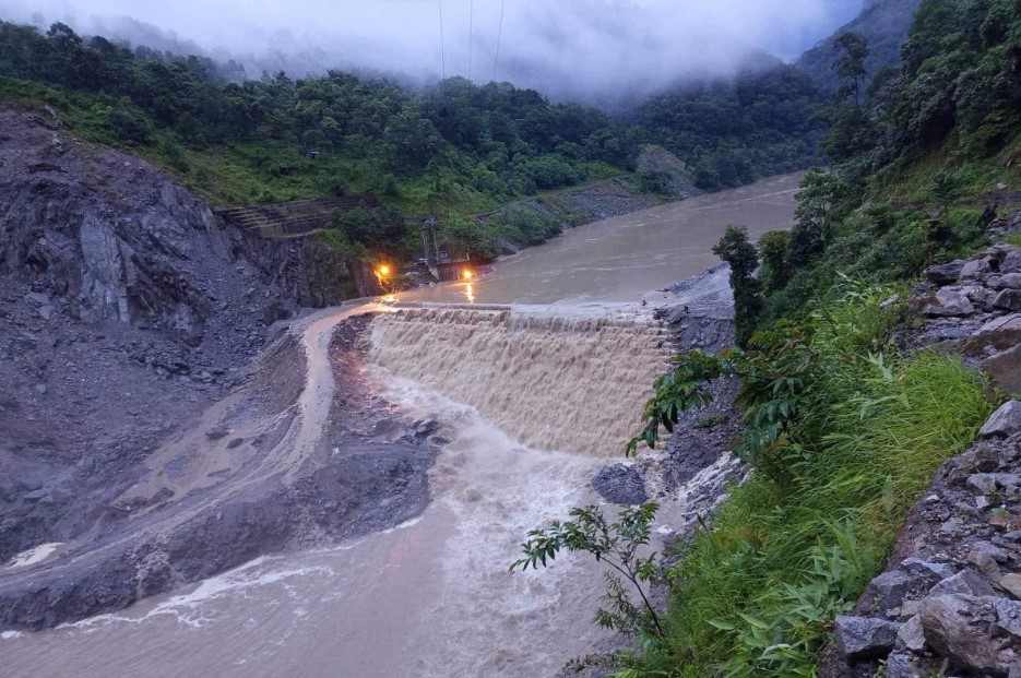 अरुण नदीमा जलसतह बढ्यो, सर्तकता अपनाउन आग्रह