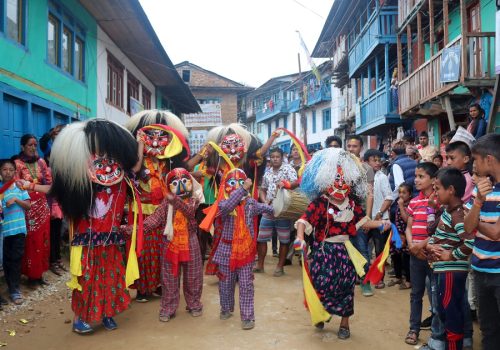 आजदेखि गाईजात्रा : दिवंगत आफन्तको सम्झना गरिँदै (बागमतीमा सार्वजनिक बिदा)