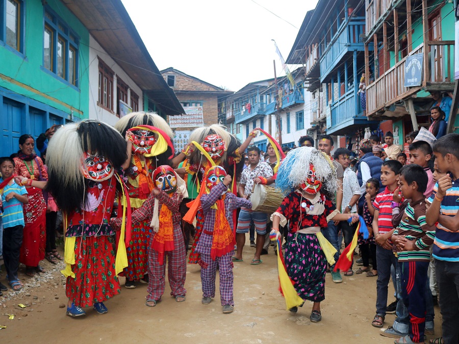 आजदेखि गाईजात्रा : दिवंगत आफन्तको सम्झना गरिँदै (बागमतीमा सार्वजनिक बिदा)