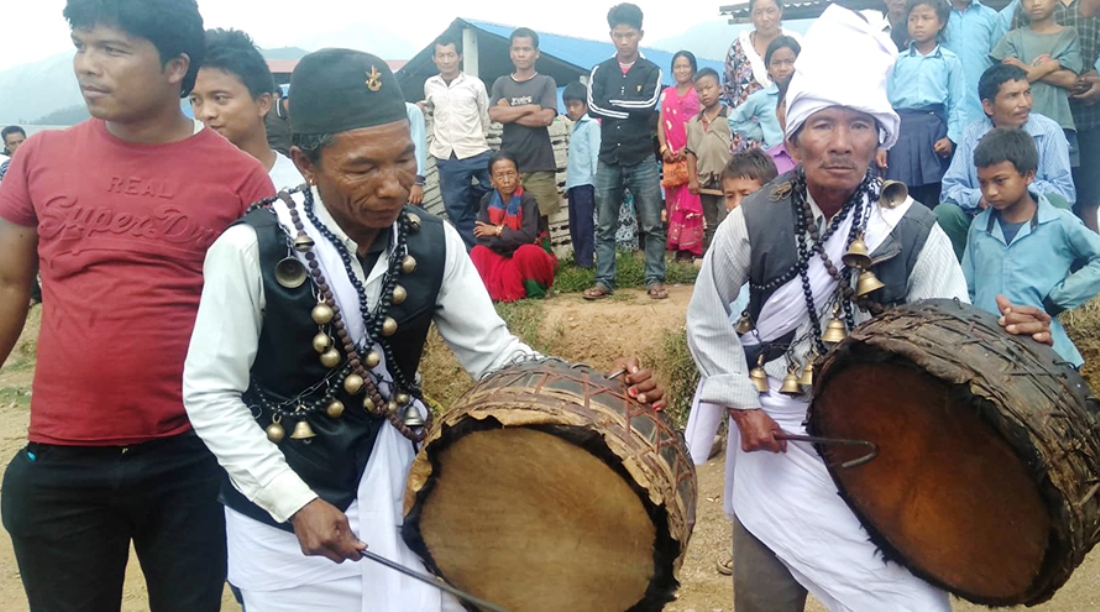 धादिङका चेपाङ समुदायले छोनाम न्वागी पर्व सामूहिक रुपमा मनाउने