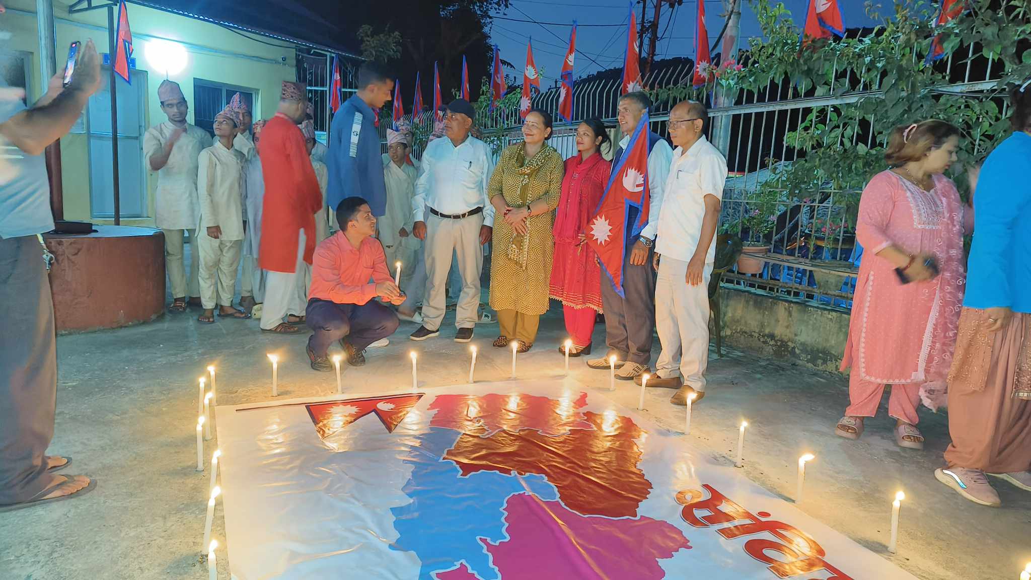 संविधान दिवसको अबसरमा गजुरी गाउँपालिका प्राङ्गणमा दिप प्रज्वलन {फोटोफिचर}